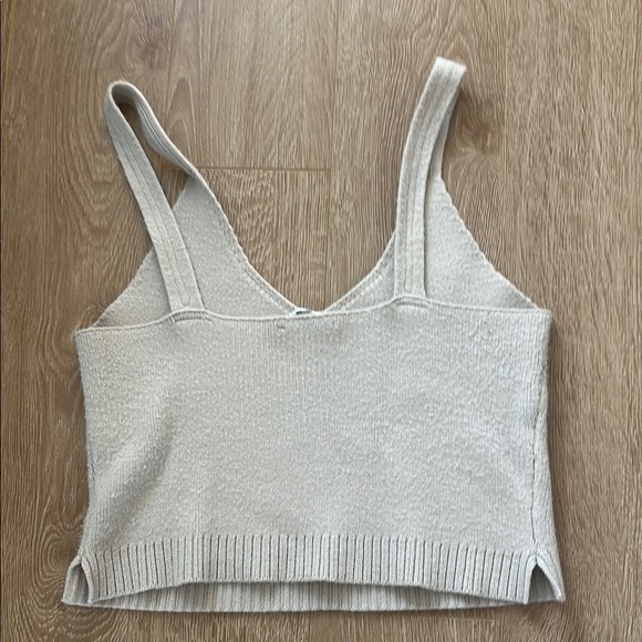 Double Zero knit Crop Tank Top - Picture 3 of 3